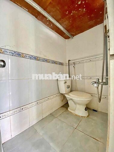Phòng Gác Lầu 1, Cửa Sổ, Ban công nhỏ đón nắng, Cách ĐH GIA ĐỊNH 300M