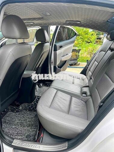 Hyundai Elantra 2017 2.0 AT Trắng Tự động