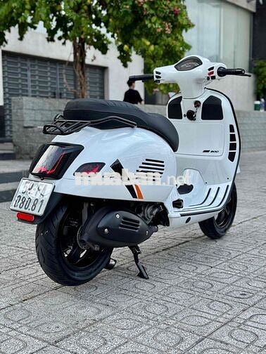Vespa GTS 300 HPE SSport Trắng 10/2021