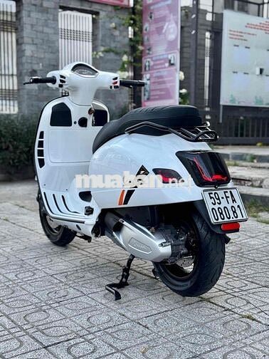 Vespa GTS 300 HPE SSport Trắng 10/2021