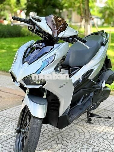 Honda Air Blade 160 ABS 2023 Bạc