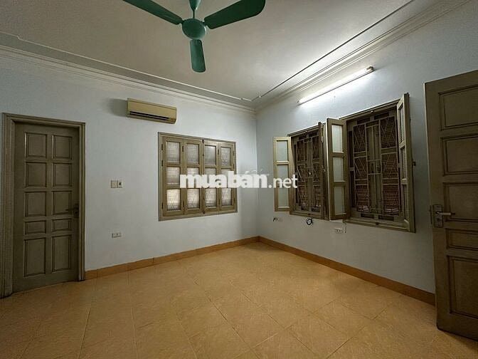 Cho thuê nhà riêng 4 tầng - 75m2 phố Mai Dịch, quận Cầu Giấy