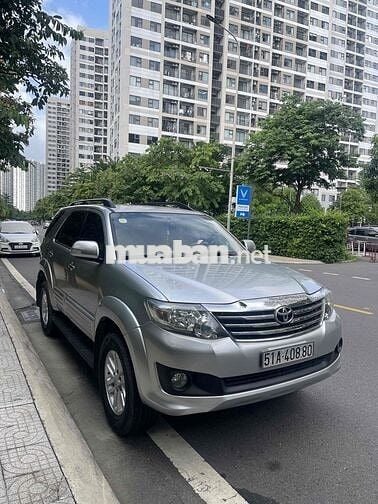 Toyota Fortuner 2012 Tự động Xăng 2.7L Bạc