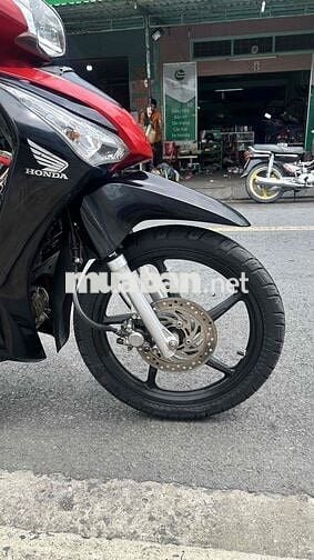 Honda Future FI 125 Đỏ Đen