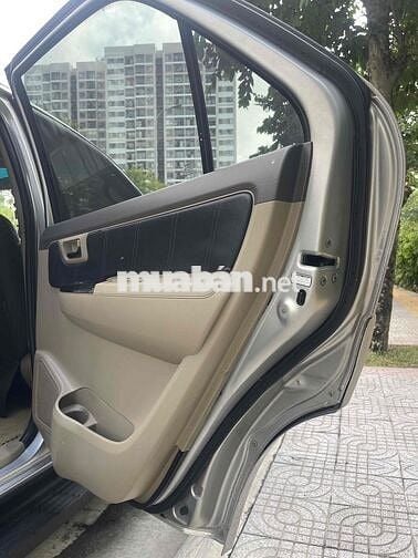 Toyota Fortuner 2012 Tự động Xăng 2.7L Bạc