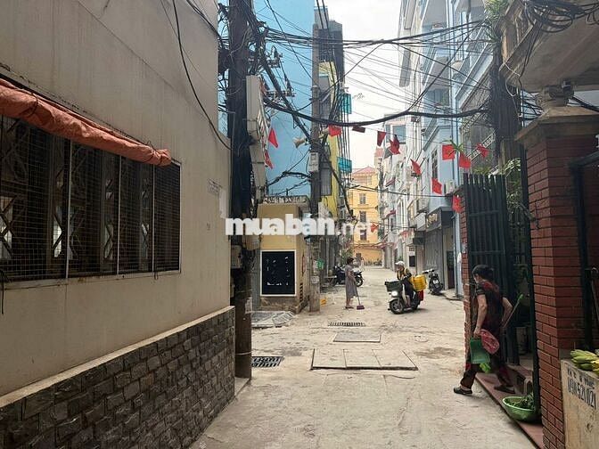 Cho thuê nhà riêng 4 tầng - 75m2 phố Mai Dịch, quận Cầu Giấy