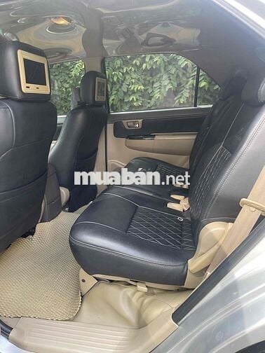 Toyota Fortuner 2012 Tự động Xăng 2.7L Bạc