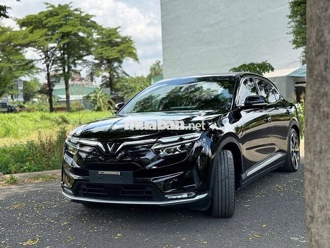 Vinfast VF8 Plus 2023 Đen 40.000km
