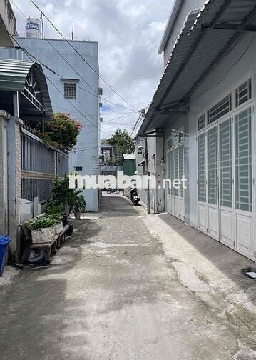 Nhà trệt lầu, sẵn máy lạnh chỉ 3,8tr/tháng