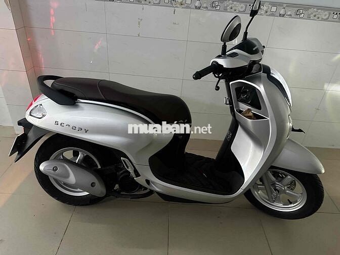 Scoopy 2026 Bạc 4700 km 99AB-28282