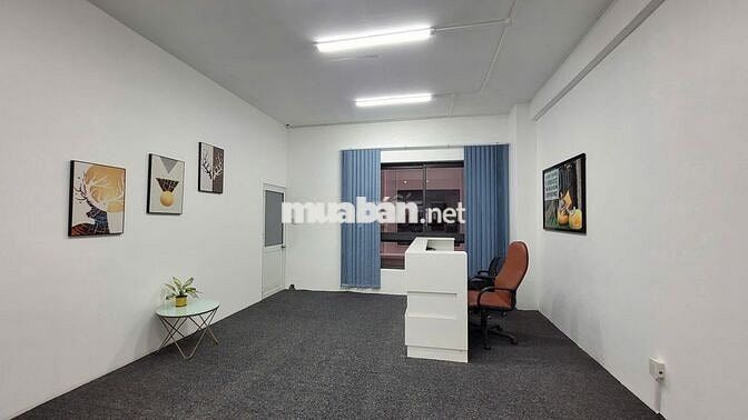 Văn phòng 80m2 sẵn nội thất, có hầm xe tại hầm xe ở Vạn Phúc. Giá 12tr
