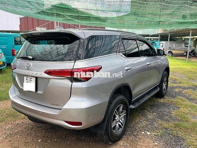 Toyota Fortuner 2.4G 2017 Số sàn Máy dầu Xe Đẹp