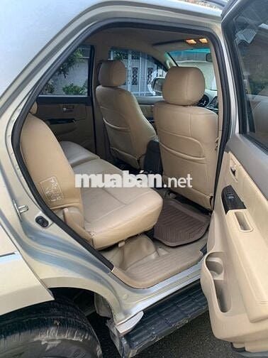 Toyota FORTUNER V số tự động đời cuối 2014