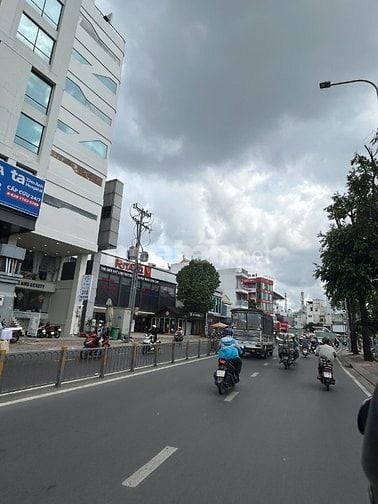 Chính chủ 1 đời bán gấp nhà 4lau,MT Phạm Hùng,Q8,KD ngay,5.5x17m,16ty