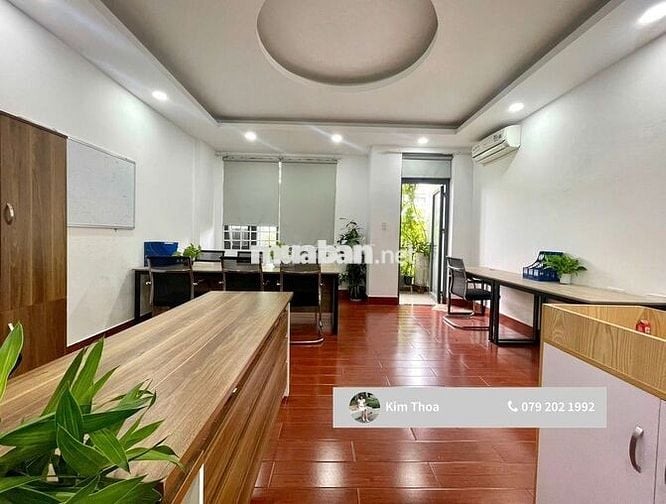 Văn phòng 25m2 Vạn Phúc sẵn nội thất. Giá 8,5tr (bao điện, nước, wifi)