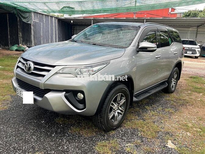Toyota Fortuner 2.4G 2017 Số sàn Máy dầu Xe Đẹp