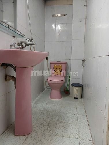 Cho thuê nhà chính chủ, nhà riêng 2 tầng, ngõ Văn Chương, quận Đống Đa