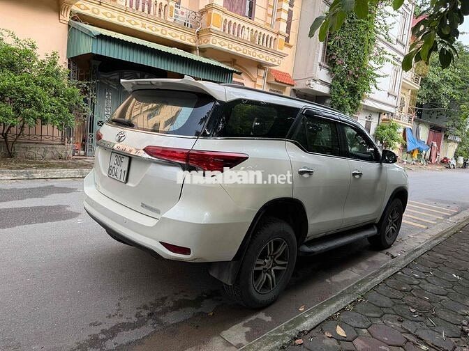 Toyota Fortuner AT 2018 Trắng Tự động 90359 km