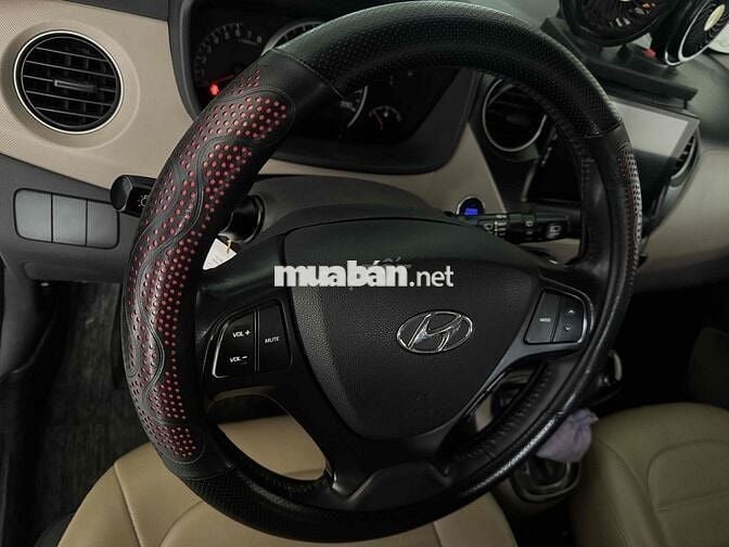 Hyundai Grand i10 Trắng Số tự động 5 chỗ