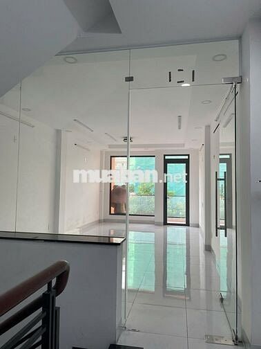NHÀ MẶT TIỀN ĐƯỜNG LÊ THÚC HOẠCH NGAY TRƯỜNG TRẦN PHÚ, GIÁ RẺ!!!