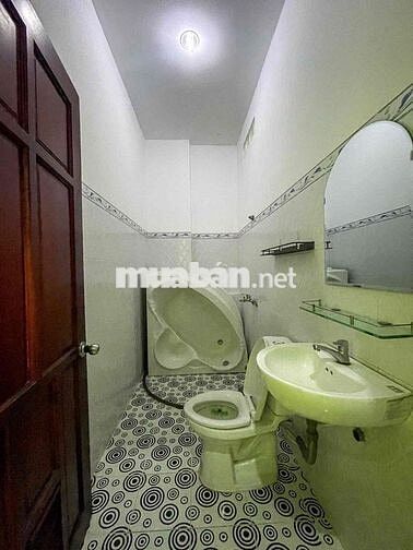 nhà trệt lầu 3pn 3wc sẵn Nội thất KDC Hưng Phú 1