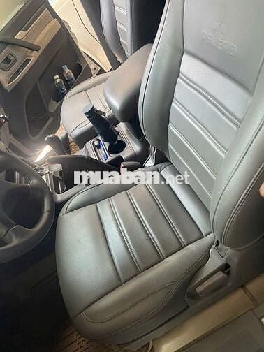 Mitsubishi Pajero V75 2005 Bạc