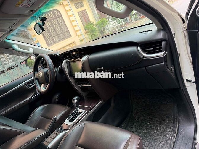 Toyota Fortuner AT 2018 Trắng Tự động 90359 km