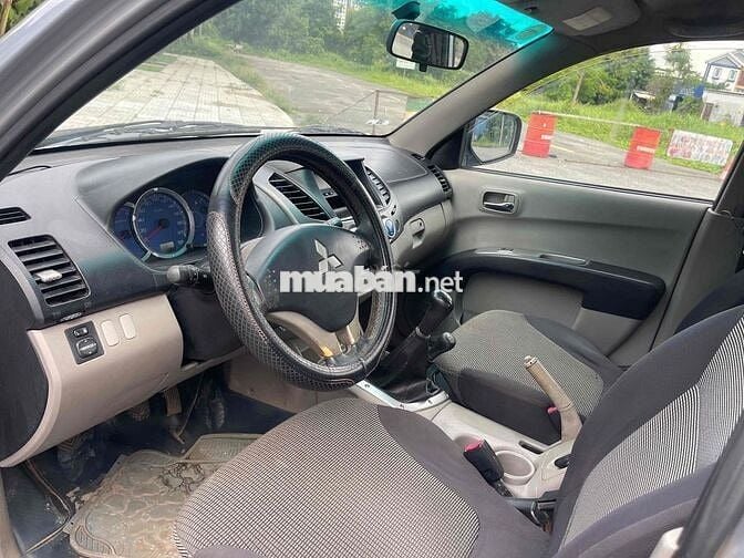 Mitsubishi Triton 2009 Số sàn Bạc