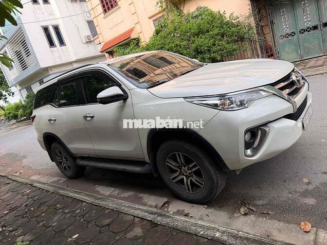 Toyota Fortuner AT 2018 Trắng Tự động 90359 km