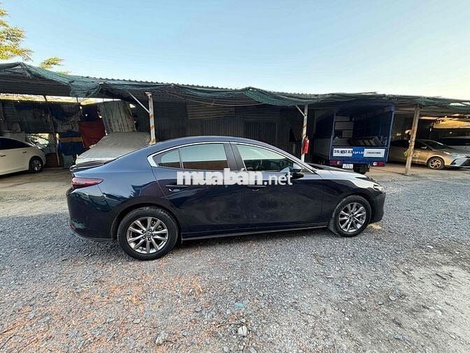 Mazda 3 Lux 2022 77000 km Đen