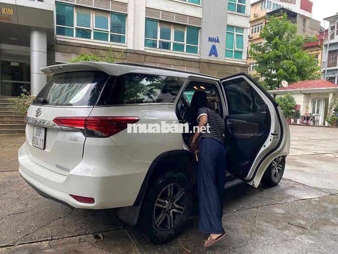 Toyota Fortuner AT 2018 Trắng Tự động 90359 km