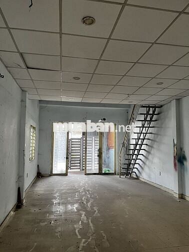 Nhà cho thuê tiện làm kho xưởng