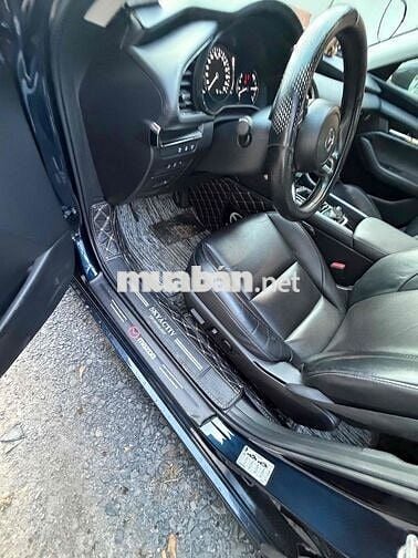 Mazda 3 Lux 2022 77000 km Đen