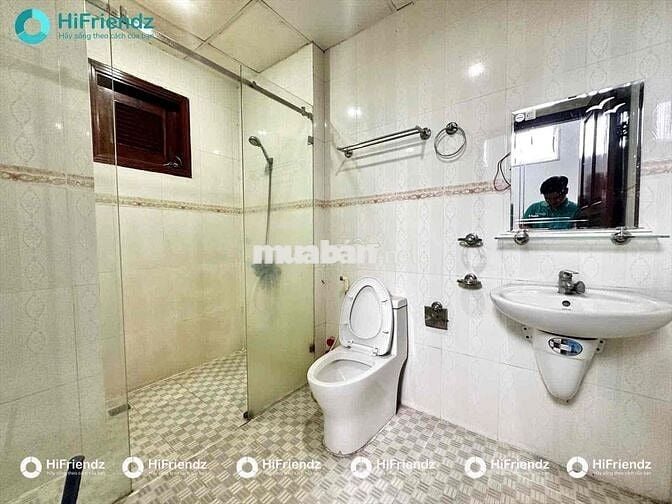 STUDIO BAN CÔNG THANG MÁY GIÁ SINH VIÊN CỘNG HOÀ