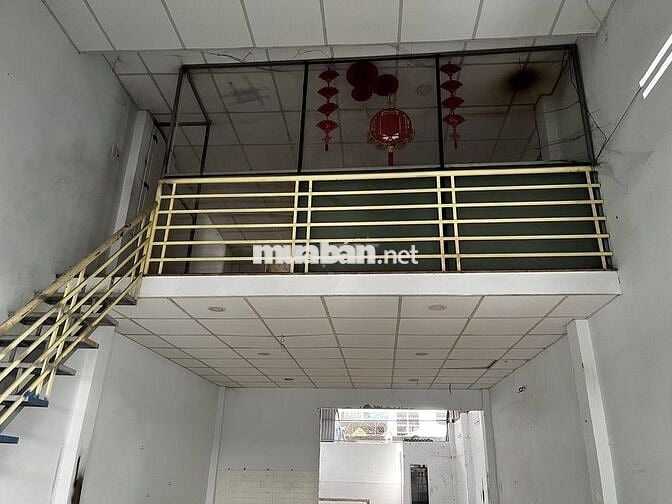 Nhà cho thuê tiện làm kho xưởng