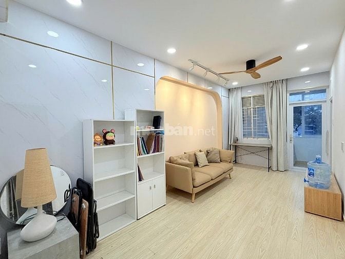 Bán căn hộ chung cư Hòa Bình, Q10, 56m2, 2pn, 3.1 tỷ, có sổ hồng