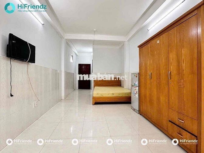 STUDIO BAN CÔNG THANG MÁY GIÁ SINH VIÊN CỘNG HOÀ