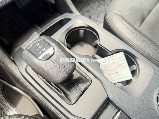 Ford Everest Titanium 4x4 2023 Bạc 35.000km
