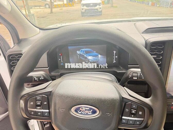 Ford Ranger XLS AT 2025 Đi Lướt Bán Chính Hãng