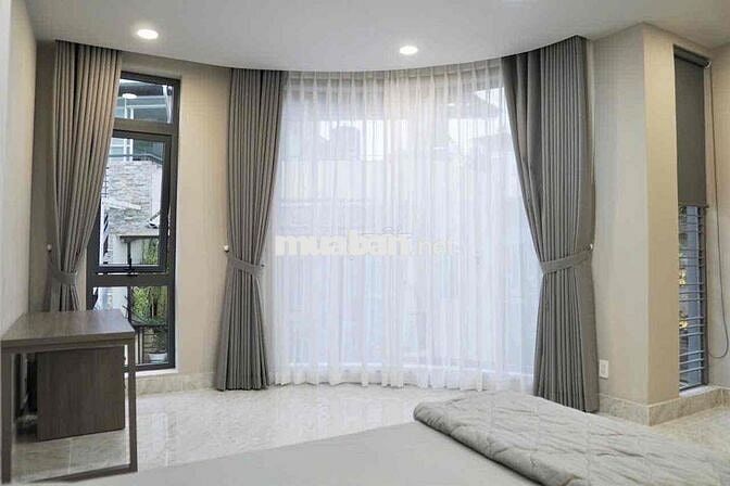 CHO THUÊ STUDIO FULL CỬA KÍNH - NỘI THẤT NGAY TRUNG TÂM QUẬN 3