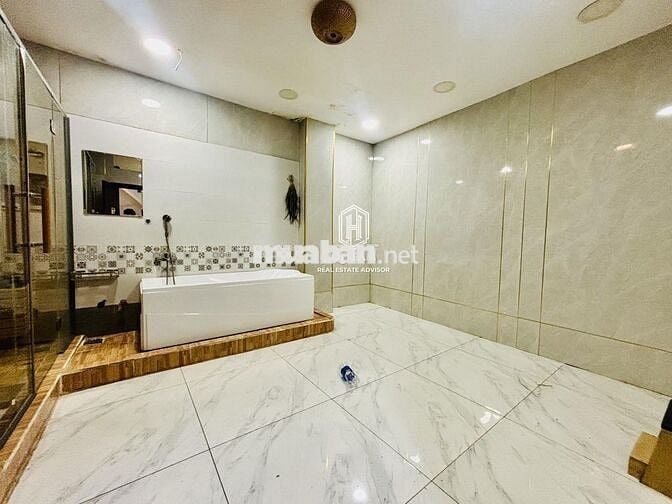 KHU PHỐ TÂY - LƯƠNG HỮU KHÁNH QUẬN 1 - 9X17 - 3 TẦNG - GIÁ: 80 TRIỆU
