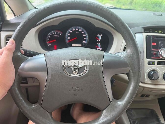 Toyota Innova 2015 Số sàn Bạc
