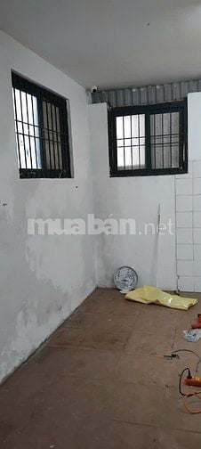 Cho thuê nhà 2 tầng tại khu tập thể 16A Phố Lý Nam Đế - Hoàn Kiếm 