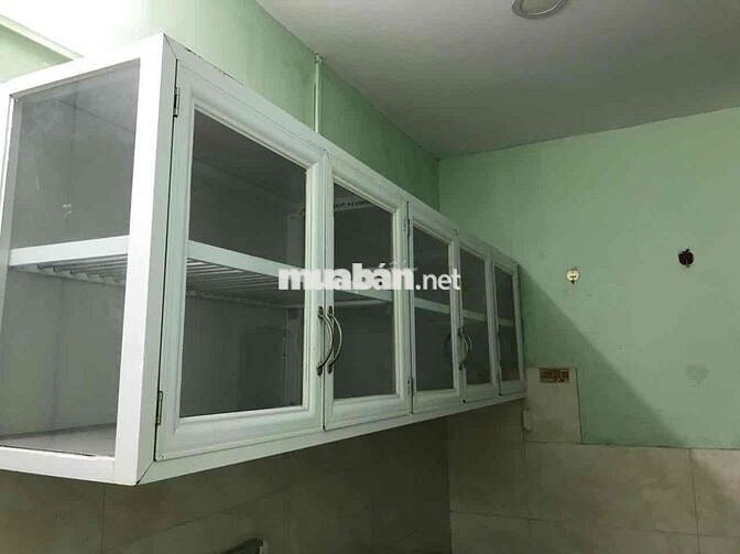 nhà nguyên căn 3 phòng ngủ gần chợ thủ đức