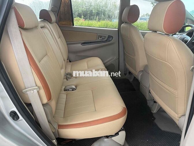 Toyota Innova 2015 Số sàn Bạc