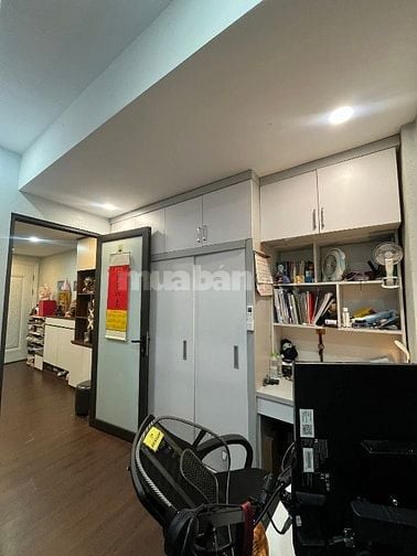 Rẻ quá, Bán căn hộ Chung cư Đền Lừ, Hoàng Mai, 60m2, 2 ngủ, giá 4,3 tỷ