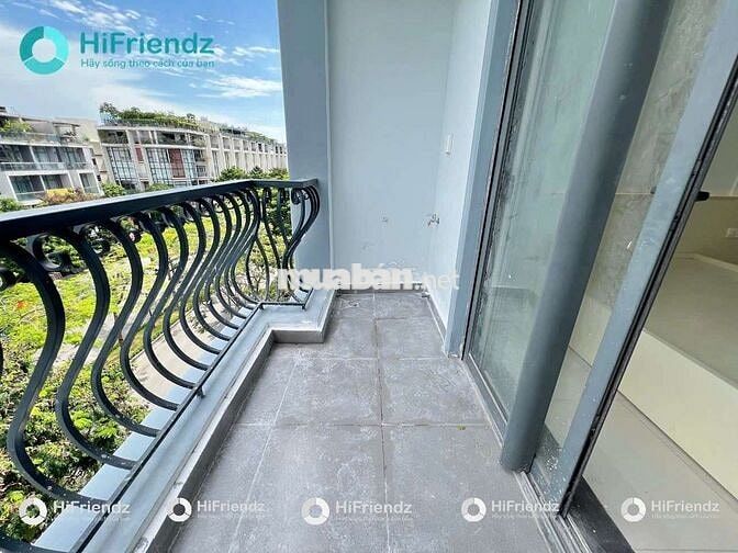 VẠN PHÚC CITY BAN CÔNG FULL NỘI THẤT THANG MÁY HẦM XE NGAY CỔNG