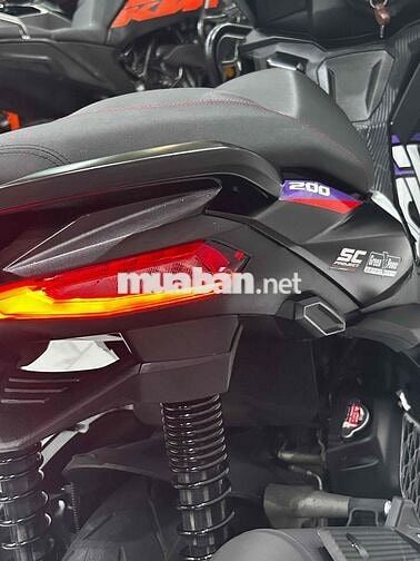 Aprilia SR GT 200