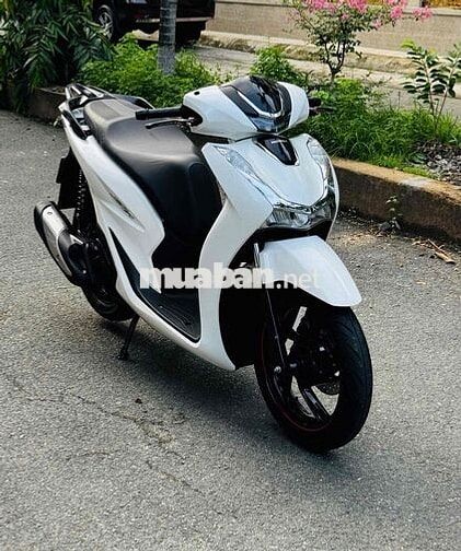 Honda SH 125i Sporty 2023 Trắng đen spoty