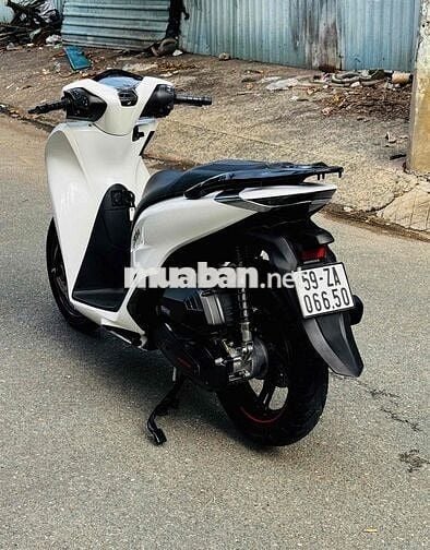 Honda SH 125i Sporty 2023 Trắng đen spoty